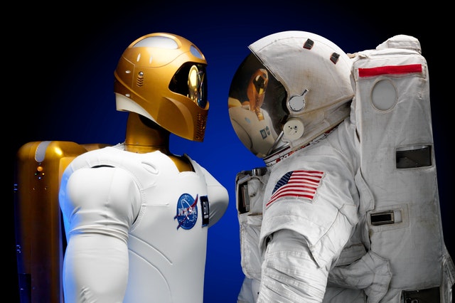 4 Great Courses for the Future